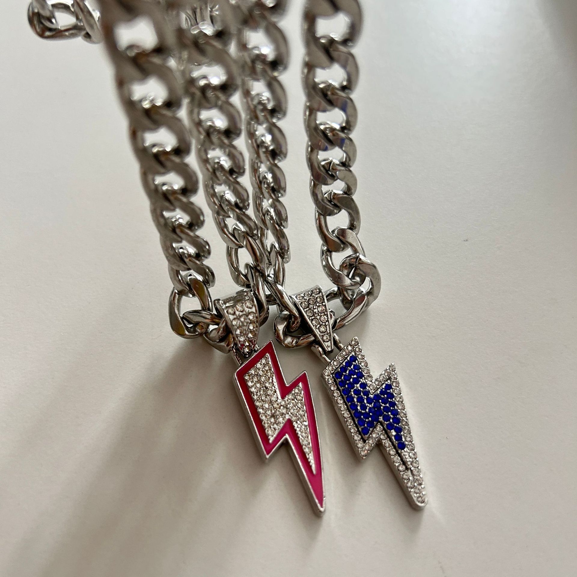 European and American hip-hop  - Men'S Accessories Instagram recension och pris