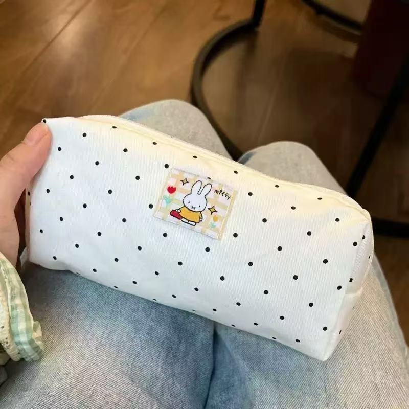 Miffy Pencil Case High Color V - Men Accessories Box recension och pris